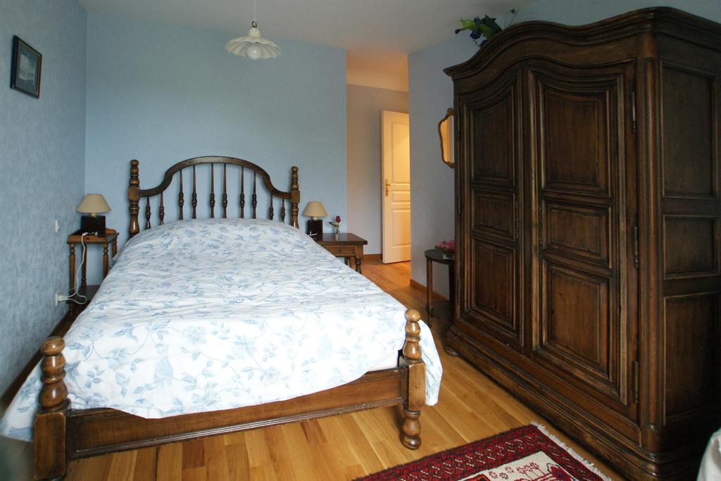 La Grande Malardiere Bed & Breakfast Saint-Georges-Buttavent Room photo